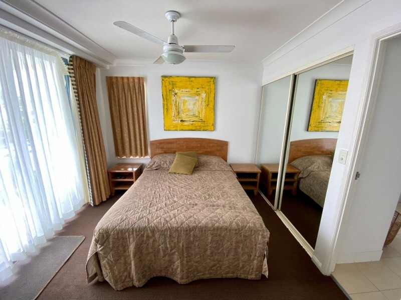 220/99 Griffith Street, Coolangatta QLD 4225