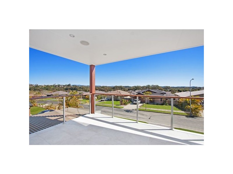 8 Wren Ct, Tweed Heads South NSW 2486