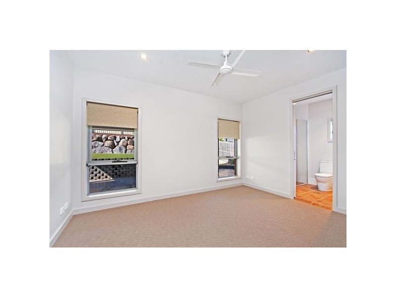 8 Wren Ct, Tweed Heads South NSW 2486