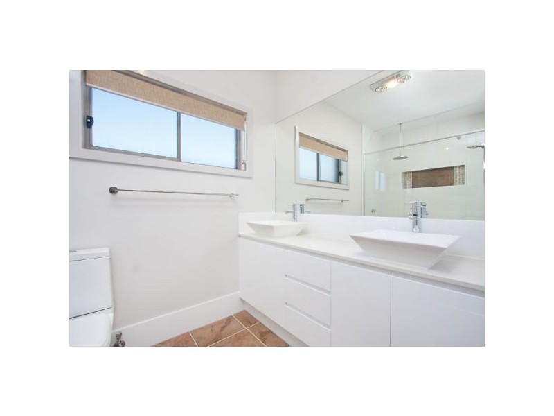 8 Wren Ct, Tweed Heads South NSW 2486