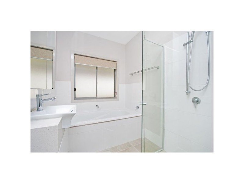 8 Wren Ct, Tweed Heads South NSW 2486