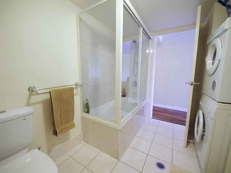 9/72-74 Dutton St, Coolangatta QLD 4225