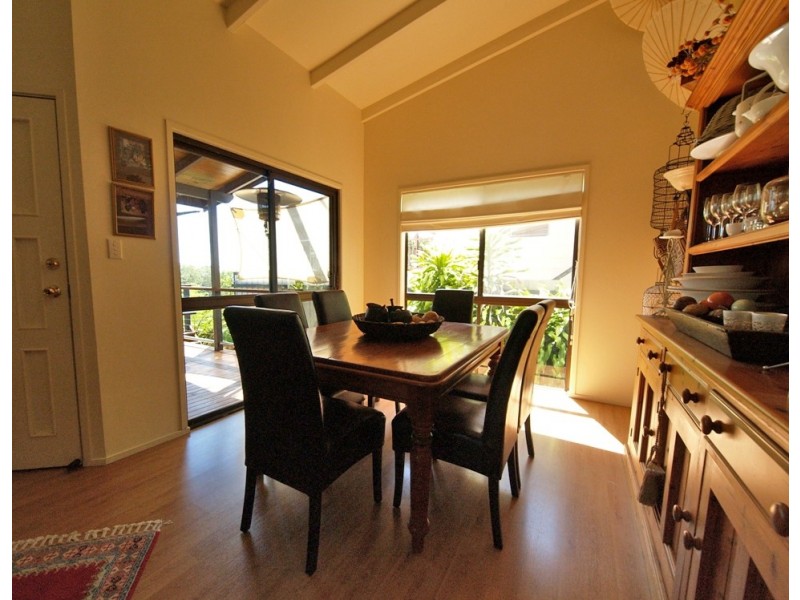 18 Myeerimba Pde, Tweed Heads West NSW 2485