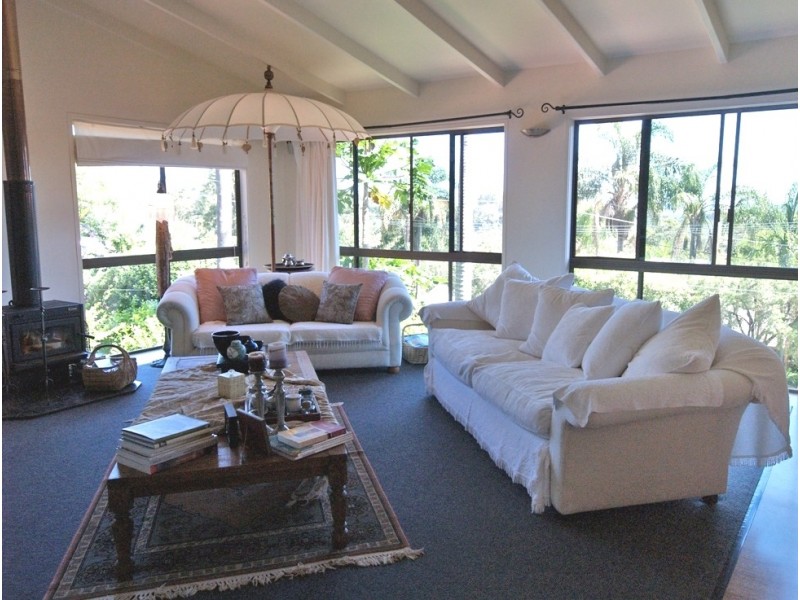 18 Myeerimba Pde, Tweed Heads West NSW 2485