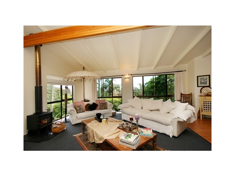 18 Myeerimba Pde, Tweed Heads West NSW 2485