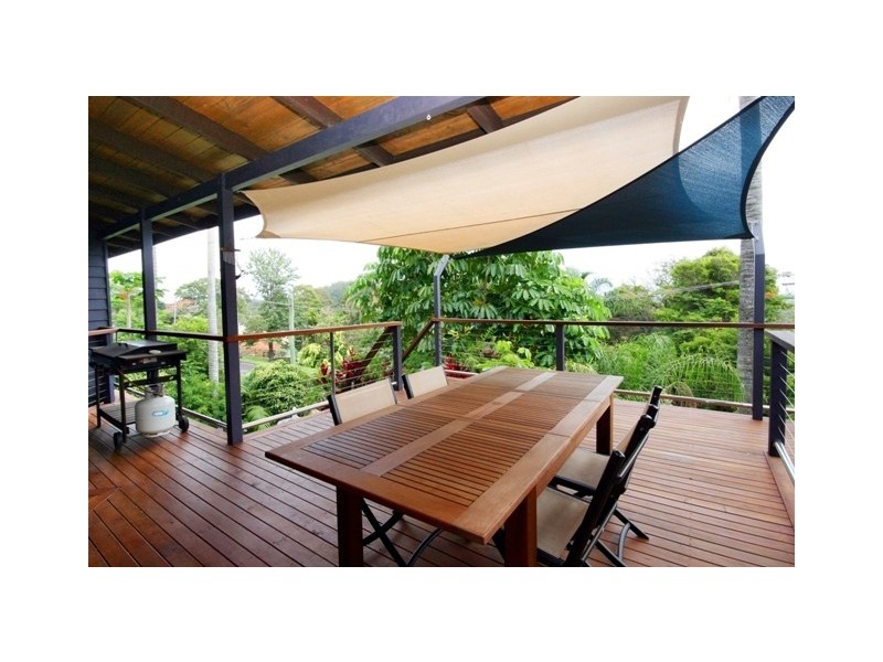 18 Myeerimba Pde, Tweed Heads West NSW 2485