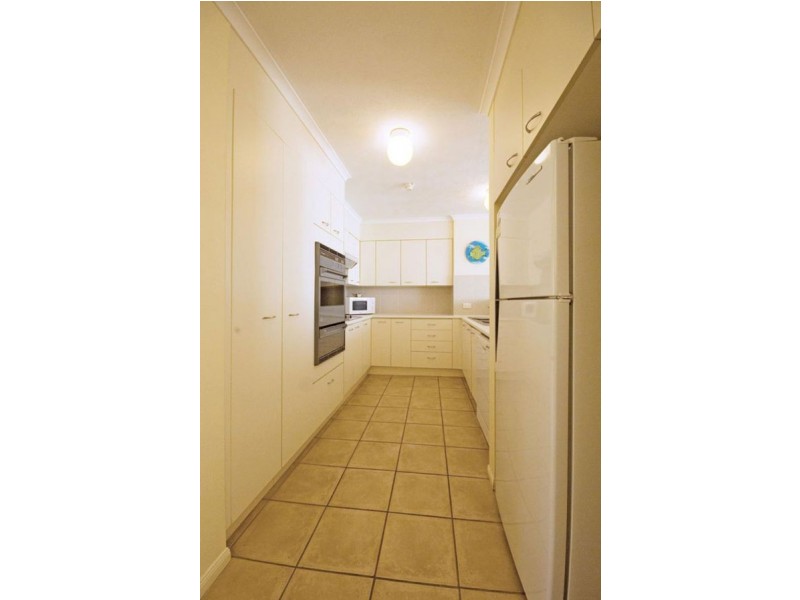 30/243 Boundary Street, Rainbow Bay QLD 4225