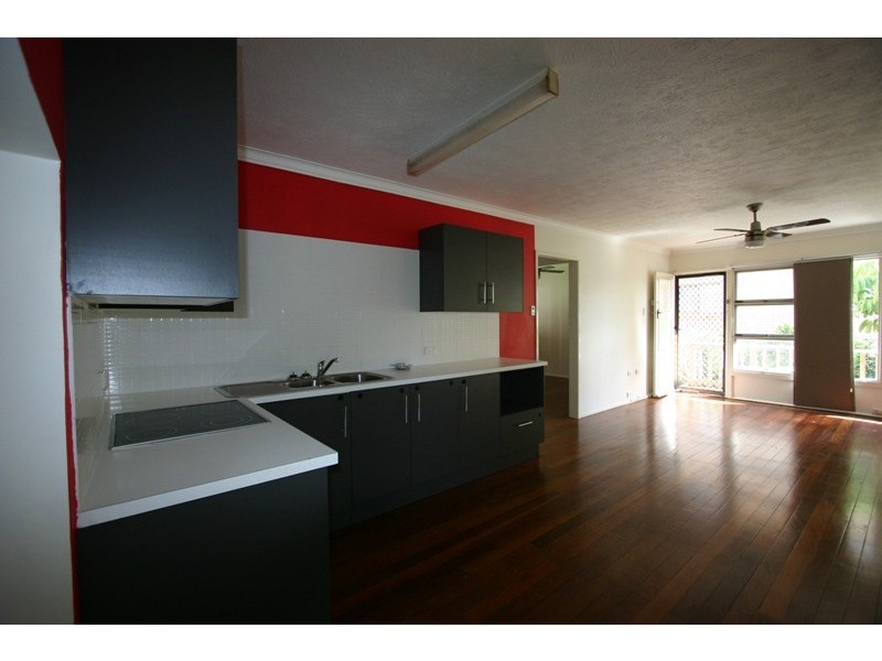 6/4 Johnston Street, Bilinga QLD 4225