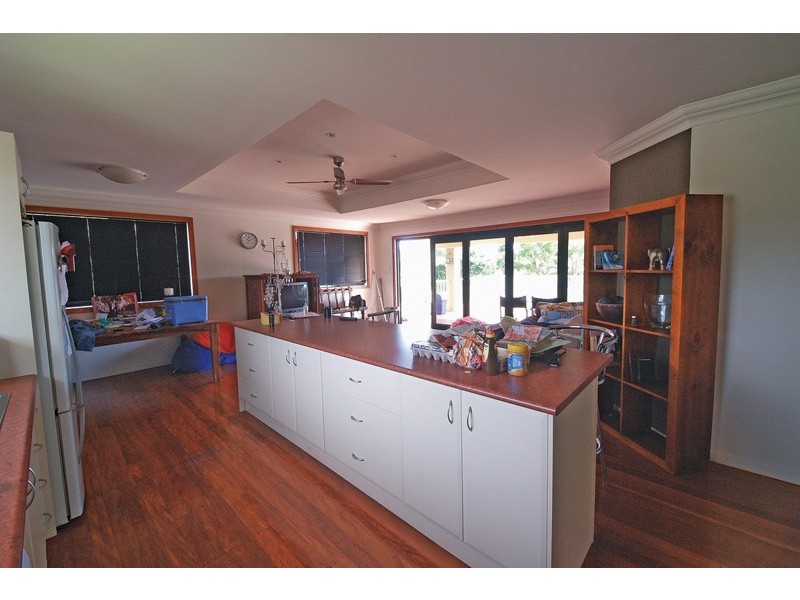 4 Sunset  Blv, Tweed Heads West NSW 2485