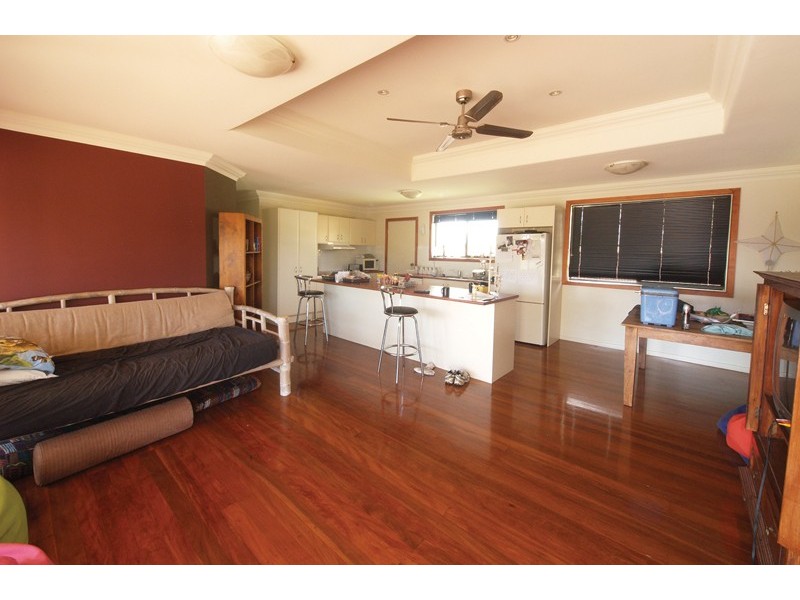 4 Sunset  Blv, Tweed Heads West NSW 2485