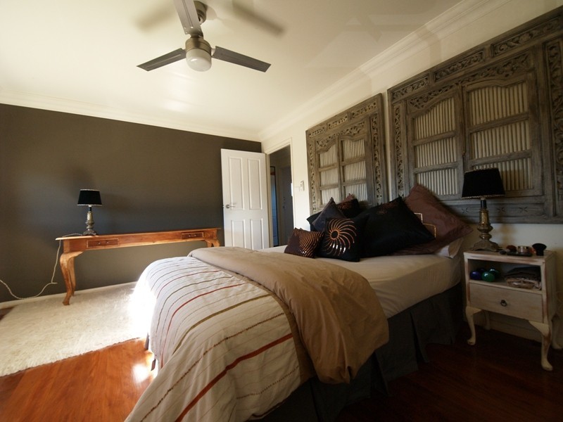 4 Sunset  Blv, Tweed Heads West NSW 2485