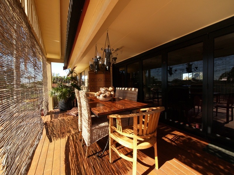 4 Sunset  Blv, Tweed Heads West NSW 2485