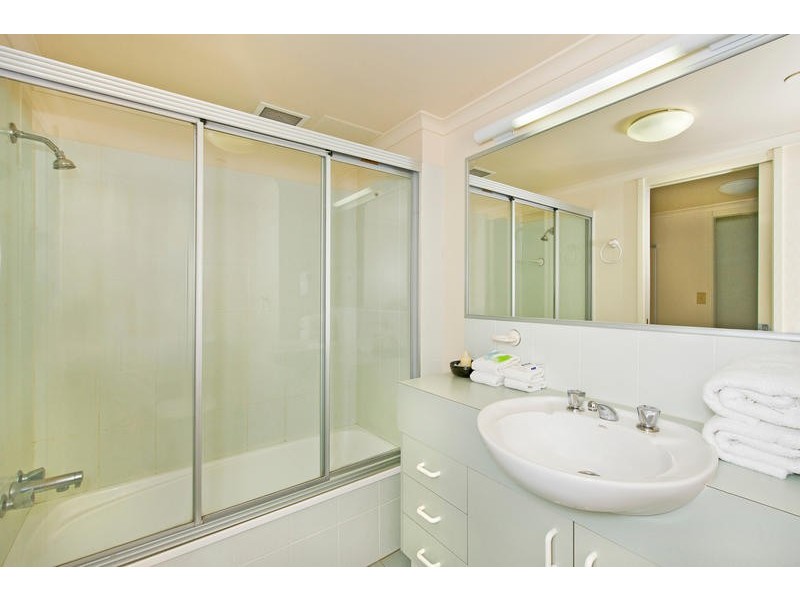 139/66 Points N Marine Parade, Coolangatta QLD 4225