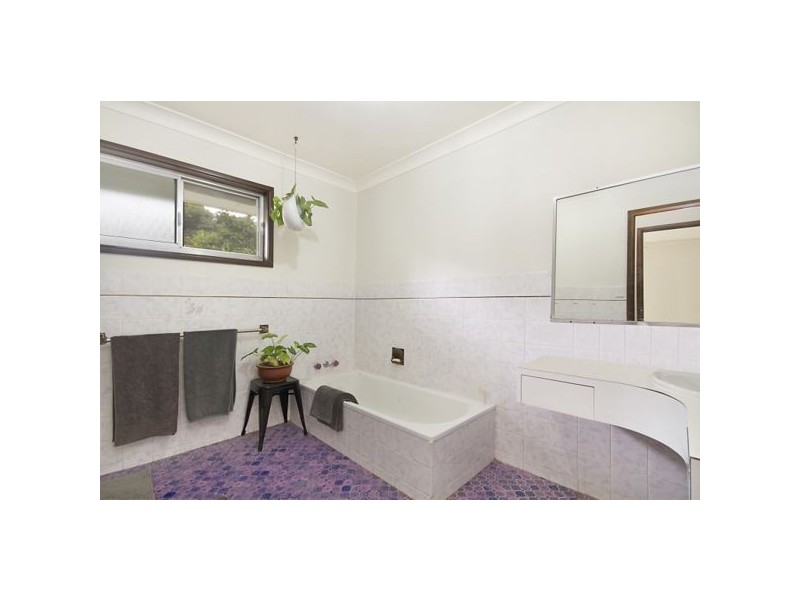 40 Ballow Street, Coolangatta QLD 4225