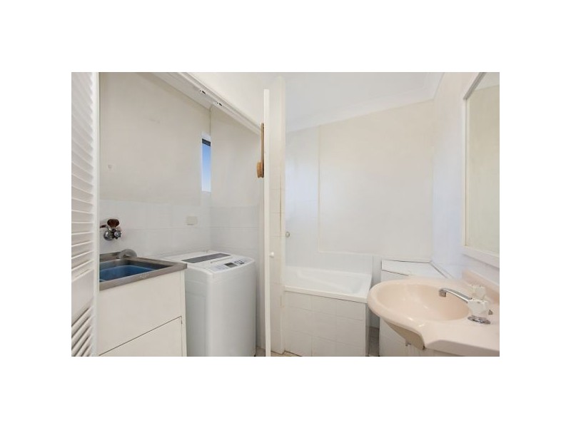 10/44 Coolangatta Rd, Kirra QLD 4225