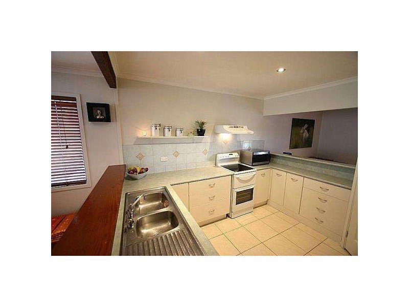 17 Miles Street, Coolangatta QLD 4225