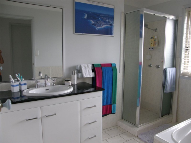 11 Boab St, Elanora QLD 4221