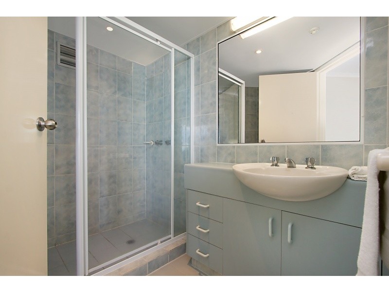 10/265 Boundary Street, Rainbow Bay QLD 4225