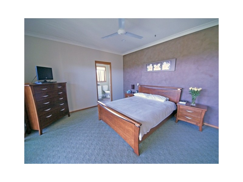 88 Peninsula Dr, Bilambil Heights NSW 2486