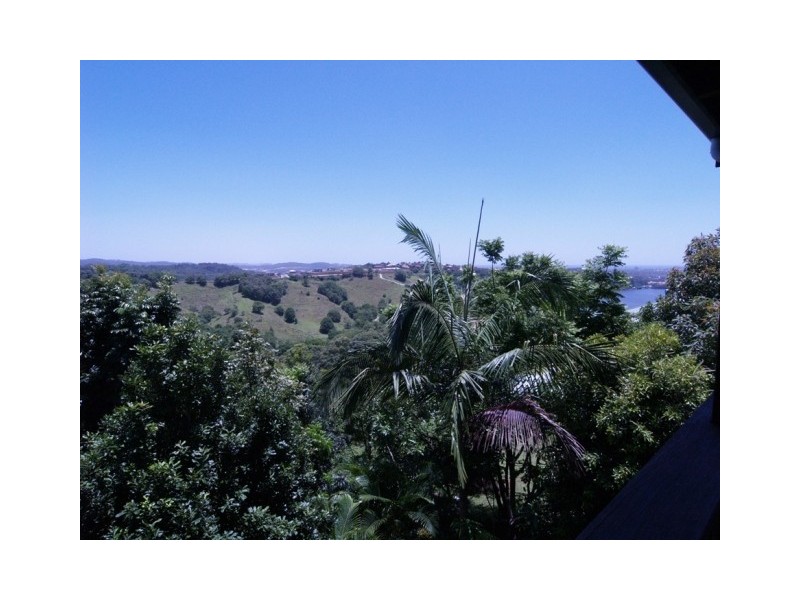 88 Peninsula Dr, Bilambil Heights NSW 2486