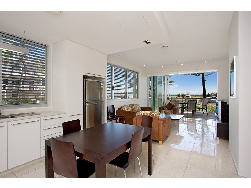 1/128 Marine Pde, Coolangatta QLD 4225