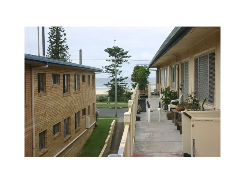 Bilinga QLD 4225
