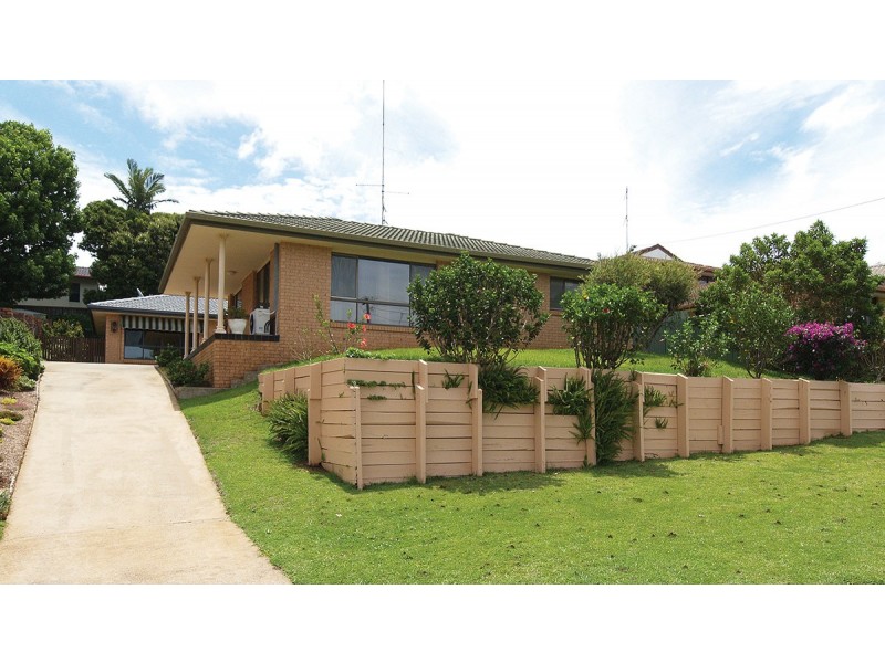 1/2 Mibbin Pde, Banora Point NSW 2486