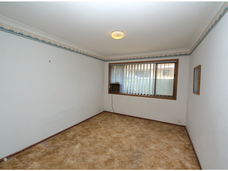 1/2 Mibbin Pde, Banora Point NSW 2486