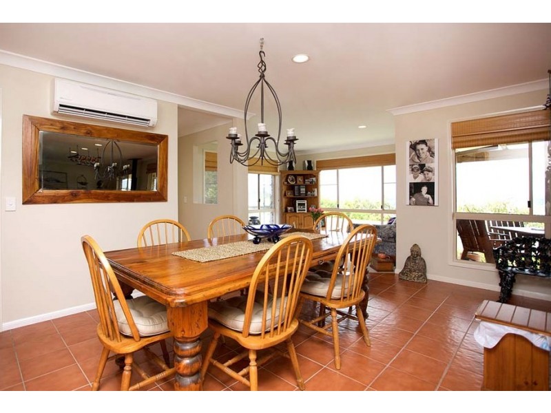 4 Snowgum Dr, Bilambil Heights NSW 2486