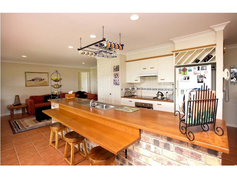 4 Snowgum Dr, Bilambil Heights NSW 2486