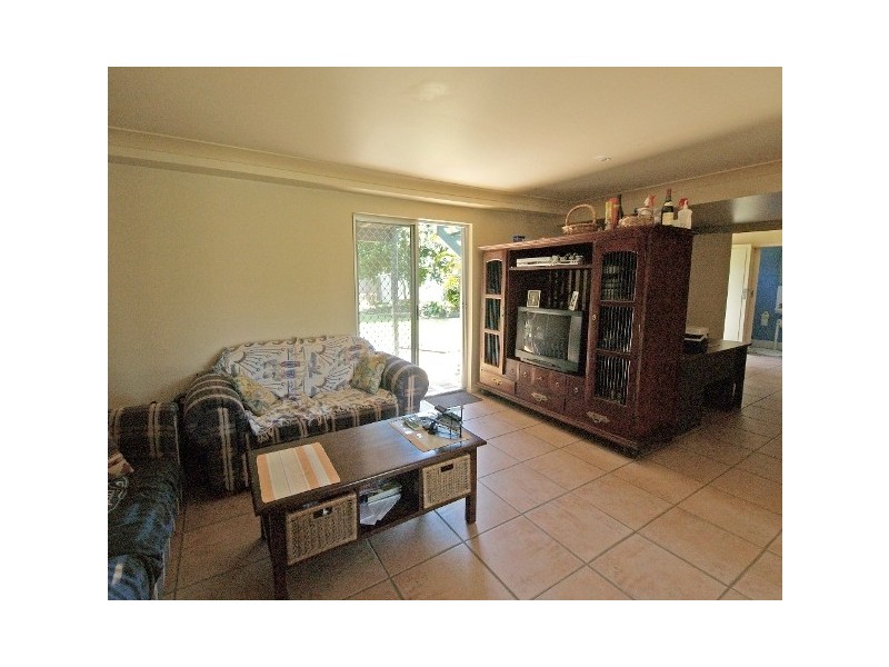 5 The Lakes Drive, Tweed Heads West NSW 2485