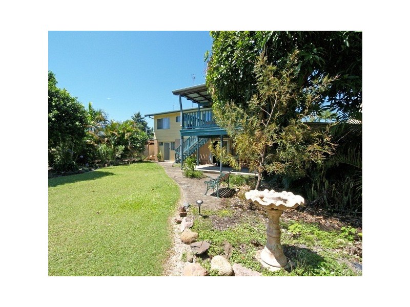5 The Lakes Drive, Tweed Heads West NSW 2485