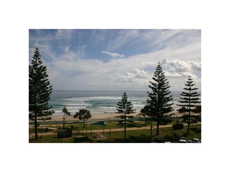 17/162 Marine Parade, Rainbow Bay QLD 4225