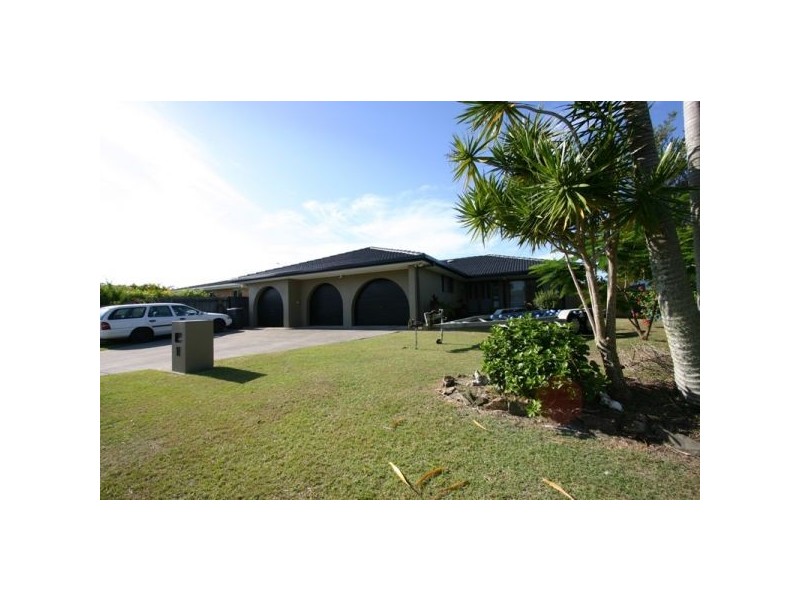 11 Plover Place, Tweed Heads West NSW 2485