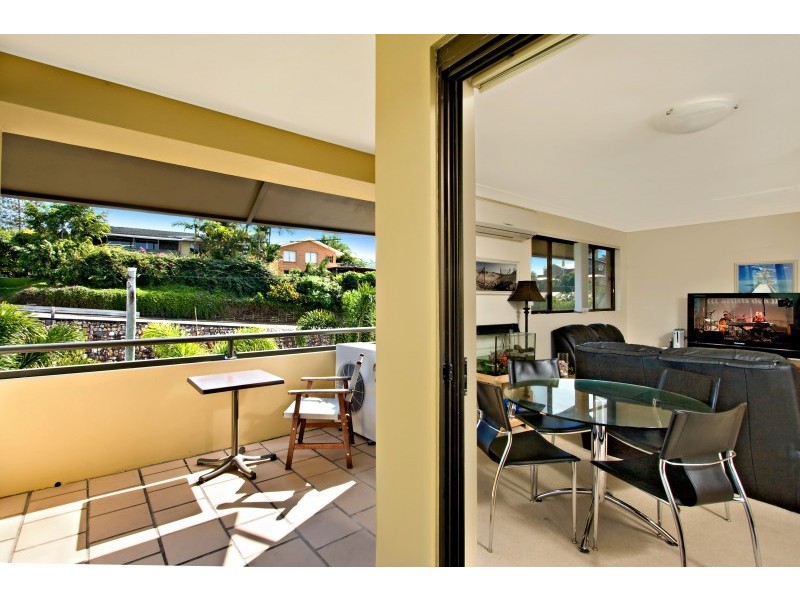 8/53 Stapylton Street, Coolangatta QLD 4225