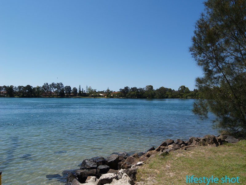 8 Wren Court, Tweed Heads South NSW 2486