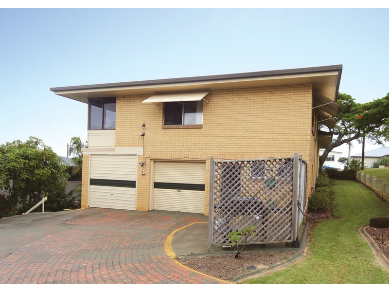 7 Walter Crescent, Banora Point NSW 2486