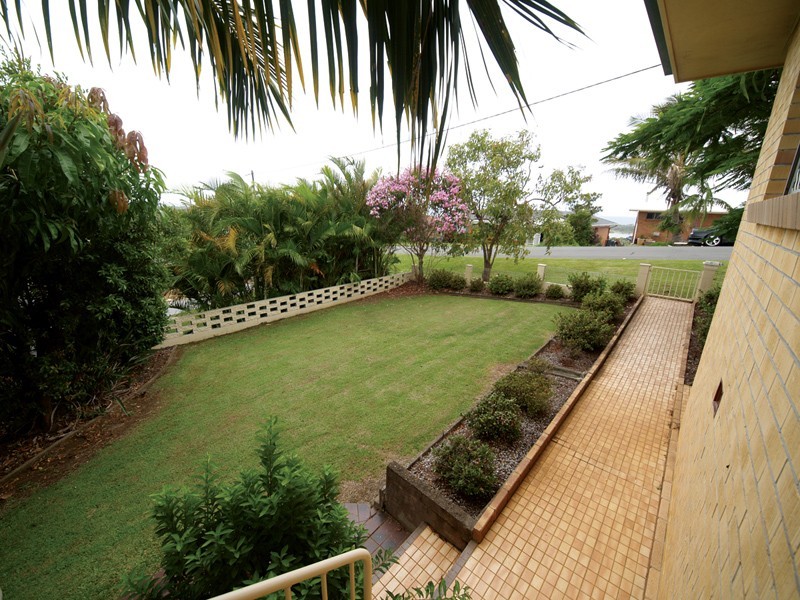 7 Walter Crescent, Banora Point NSW 2486