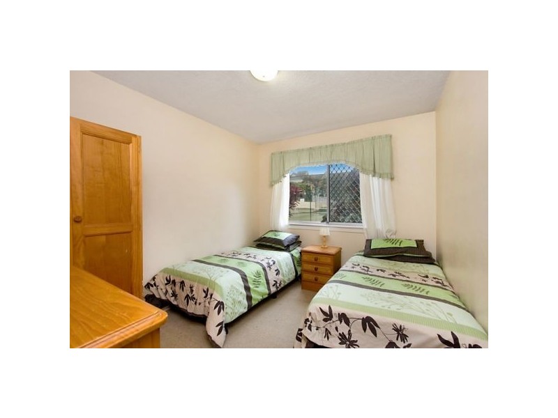 1/12 Eden Av, Rainbow Bay QLD 4225