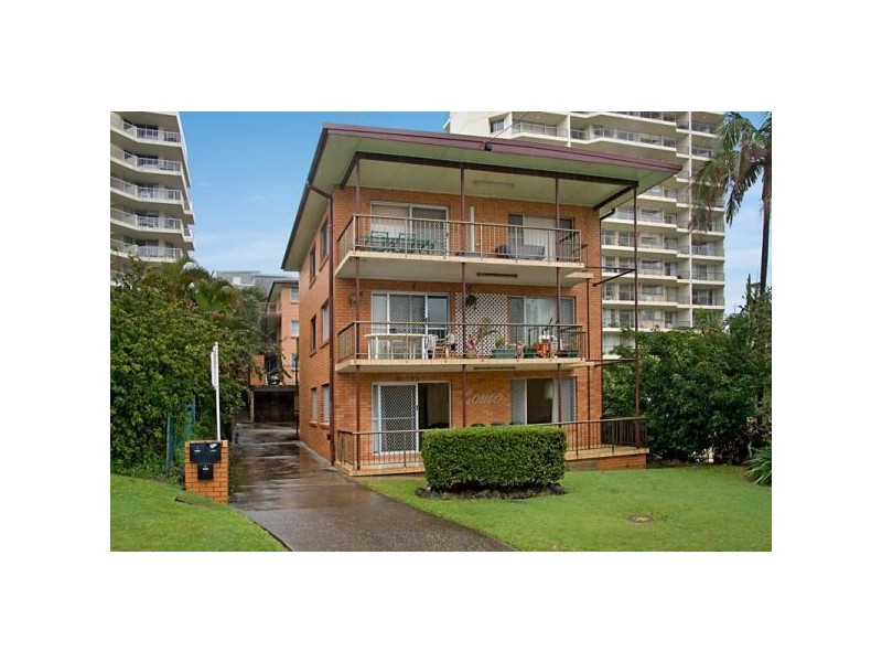 1/12 Eden Av, Rainbow Bay QLD 4225