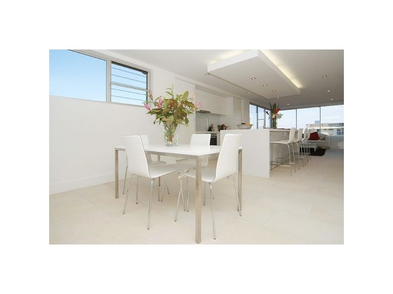 2/18 Hill Street, Rainbow Bay QLD 4225