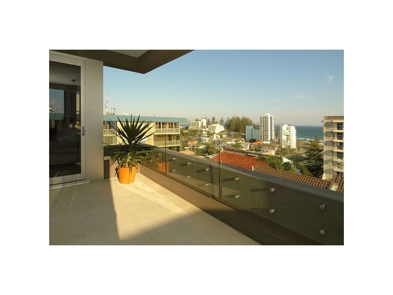 2/18 Hill Street, Rainbow Bay QLD 4225
