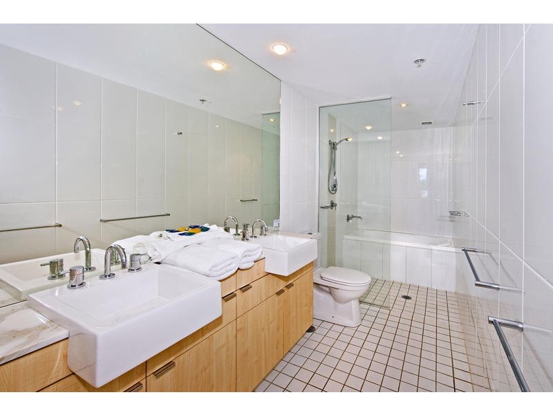 303/3 Mclean Street, Coolangatta QLD 4225