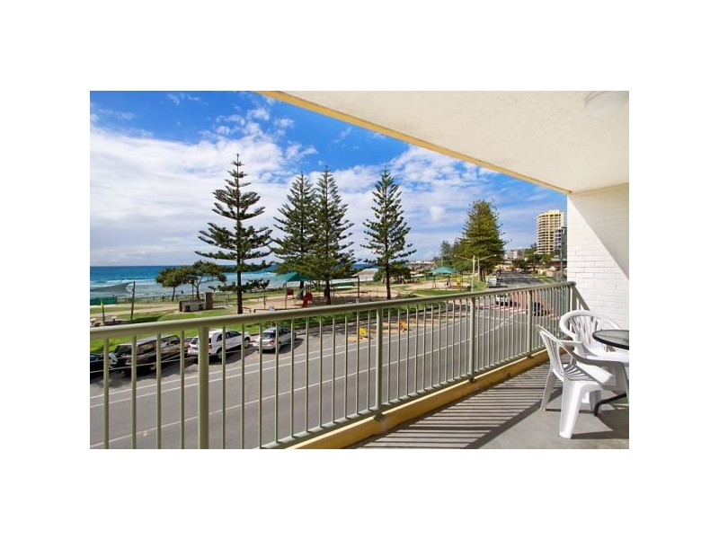 10/172 Marine Parade, Rainbow Bay QLD 4225