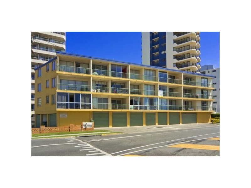 10/172 Marine Parade, Rainbow Bay QLD 4225