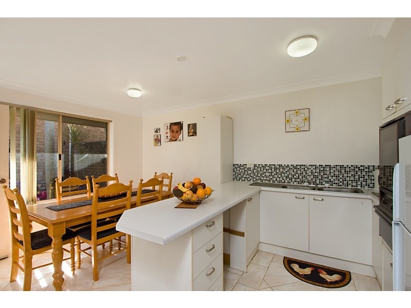 10 The Grove, 2 Binya Avenue, Kirra QLD 4225