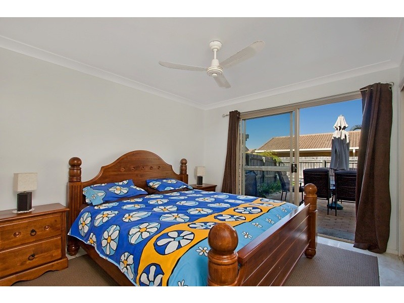 10 The Grove, 2 Binya Avenue, Kirra QLD 4225