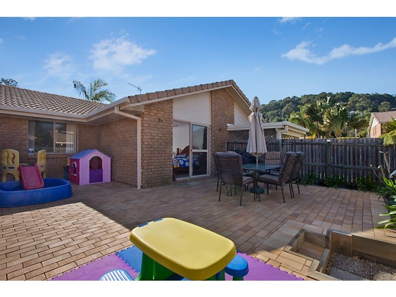 10 The Grove, 2 Binya Avenue, Kirra QLD 4225