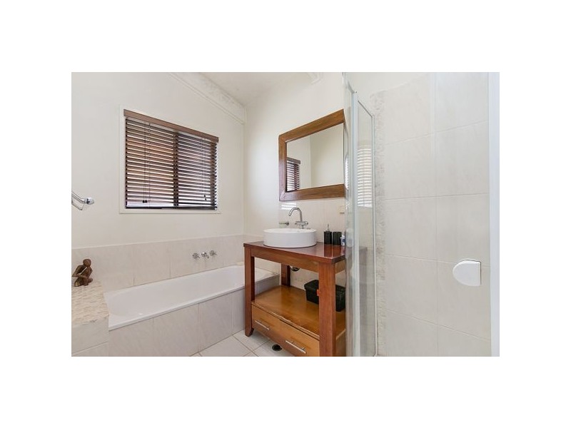 45 Broadwater Esplanade, Bilambil Heights NSW 2486