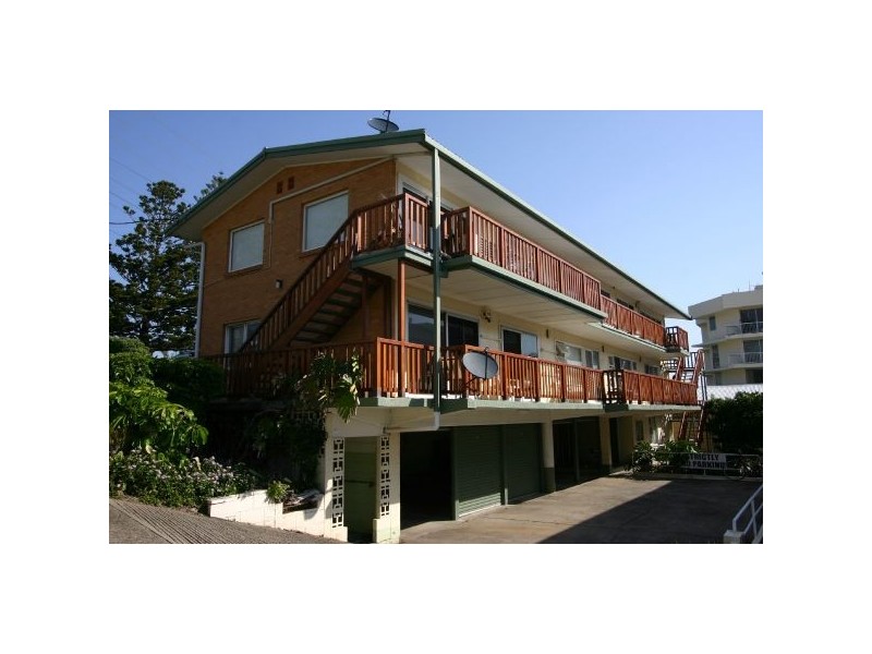 23 Petrie St, Rainbow Bay QLD 4225
